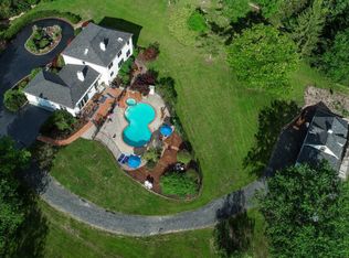 74 Whites Mill Rd, Green Lane, PA 18054