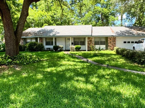 609 Willow Oak Dr