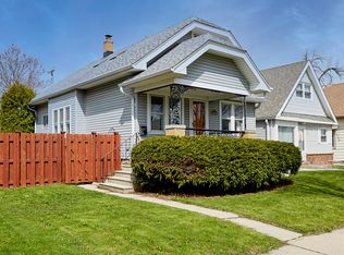 2353 S 75th St, West Allis, WI 53219