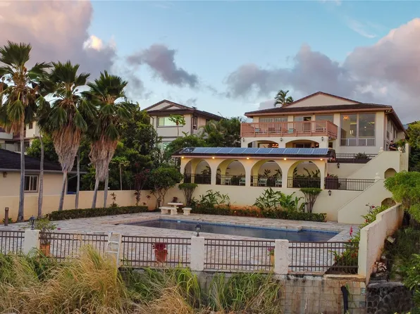 98-628 Kuini St, Aiea, HI 96701