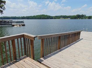 320 Sapona Dr, Salisbury, NC 28146