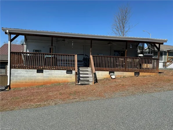 167 Eagle Dr, New London, NC 28127