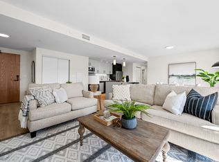 71 Main St, Hamilton, ON L9H2P9