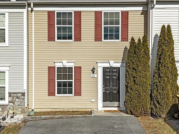 2nd image of 61 Fast View Dr