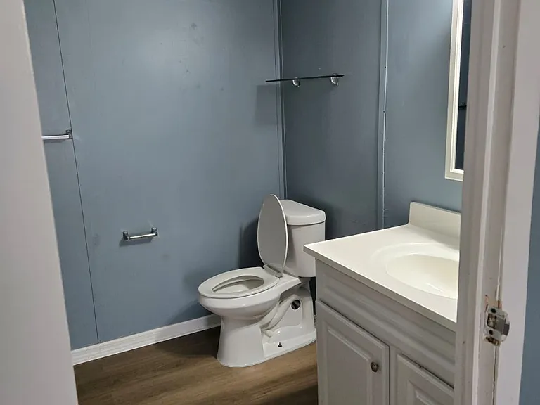 595 Maxanna Ave — Photo 7