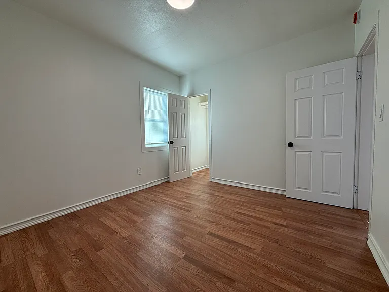 4441 NE Crystal Ln — Photo 27