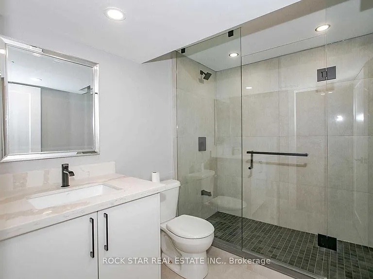 160 River Oaks Blvd E — Photo 38