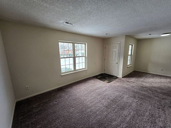 2nd image of 407 Briarwood Cir N