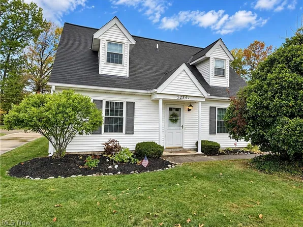 5234 Liberty Ln #B, Willoughby, OH 44094