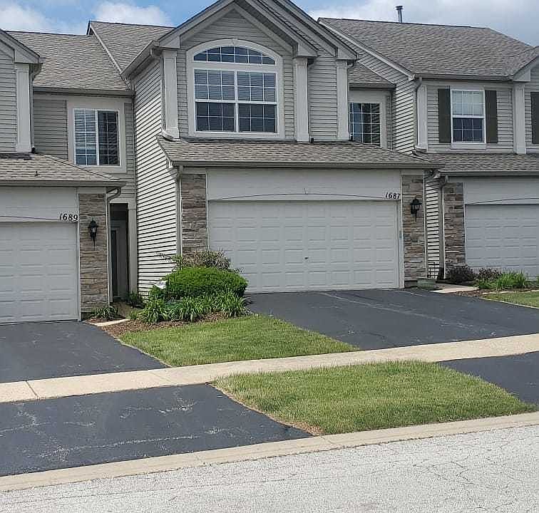 2nd image of 1688 Fredericksburg Ln #1