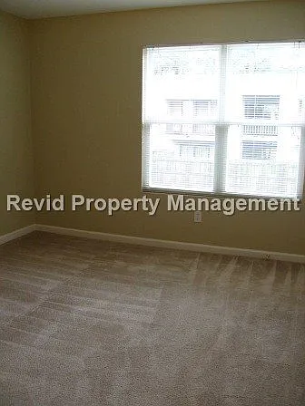 611 Patterson — Photo 4