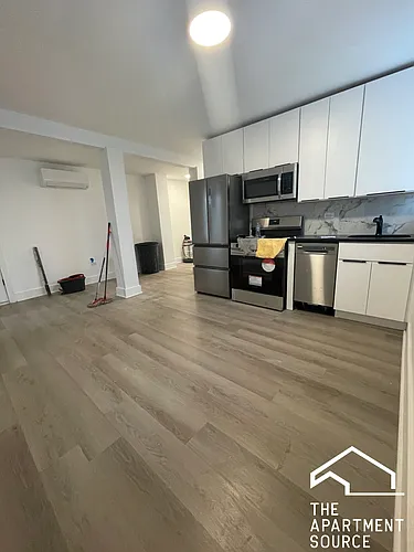 1456 N Kedzie Ave Photo 1