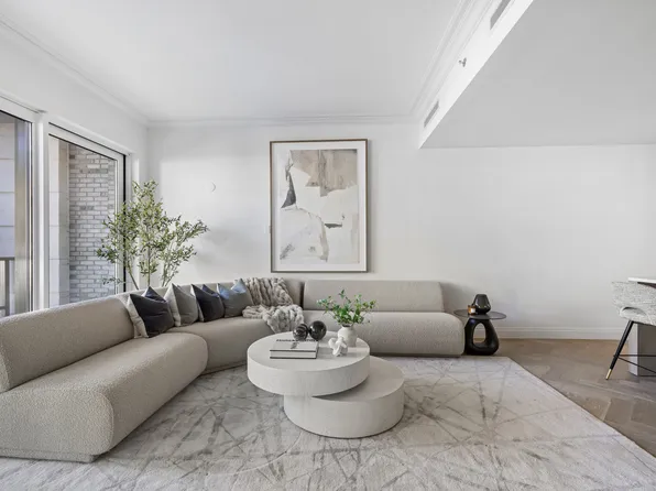 78-29 Austin Street image 3 of 30