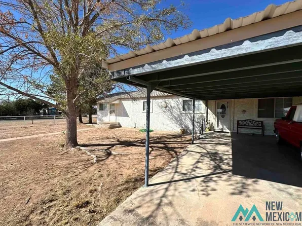 412 W Utah Ave, Jal, NM 88252