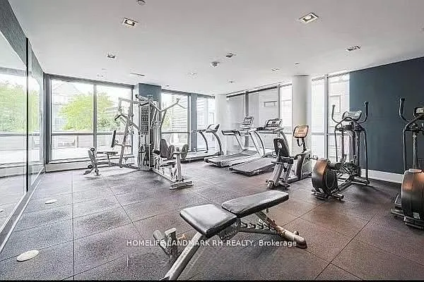 270 Davenport Rd #Townhouse 6 — Photo 40