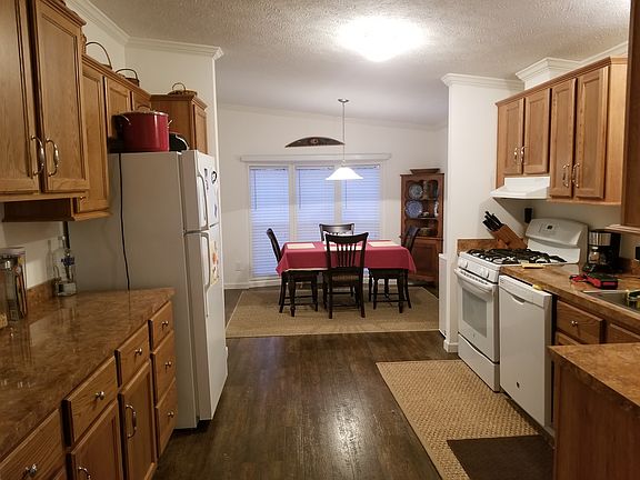 4th image of 105 Oakview Hwy Trlr 22