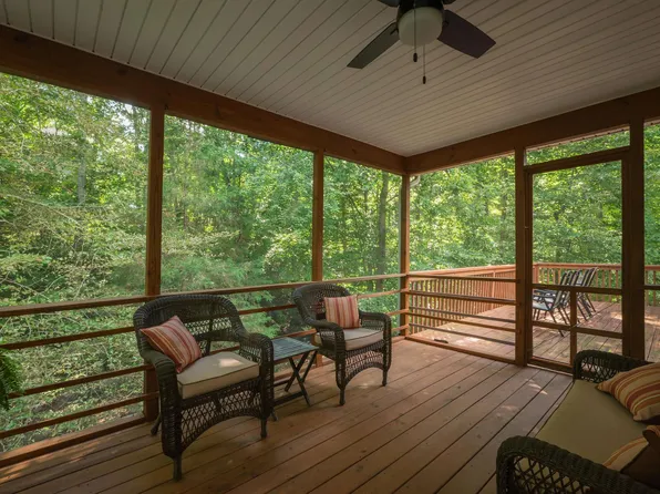 23 Zephyr Rd, Palmyra, VA 22963