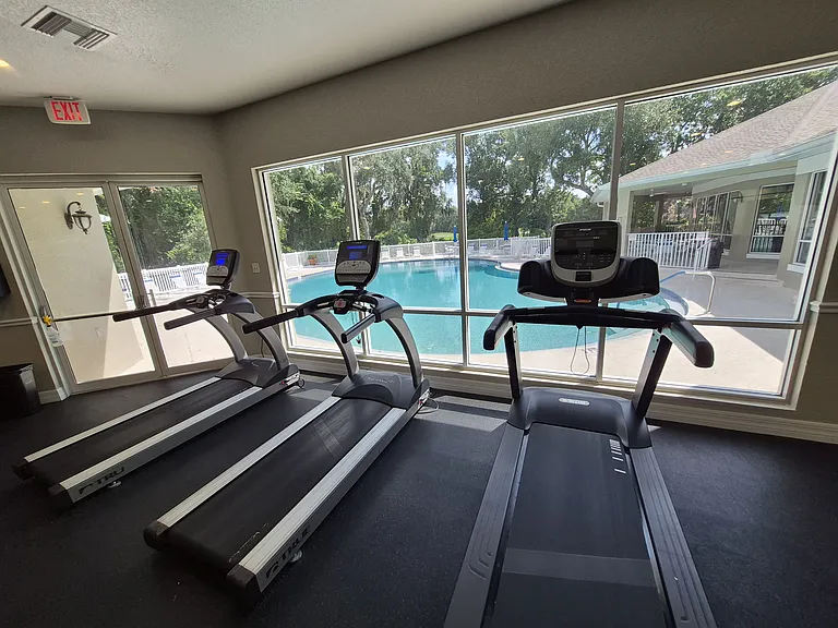34926 Teeview Ln — Photo 18