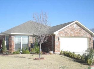 902 Danny Creek Dr, Euless, TX 76040