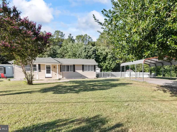 7239 Smith Station Rd, Fredericksburg, VA 22407
