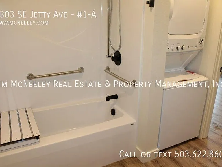 1303 SE Jetty Ave #1-A — Photo 10