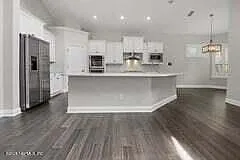 235 Vale Dr — Photo 6
