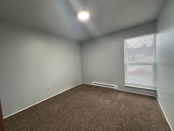 5th image of 624 W Cedar St APT 14