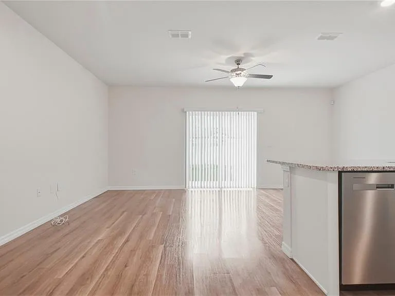 1311 Tallowwood Ln — Photo 11