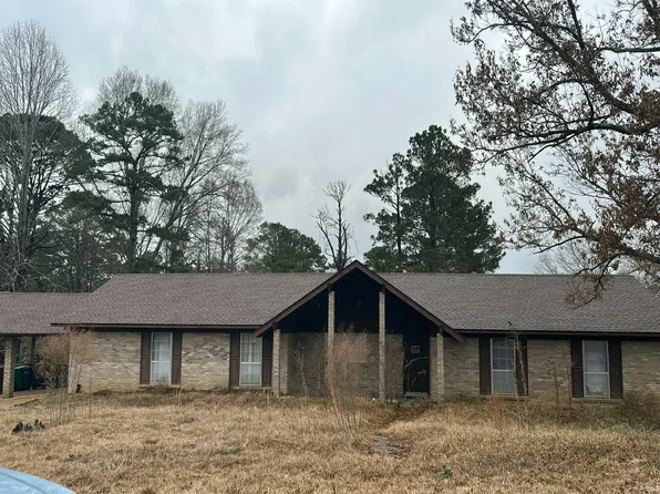 2450 S Pine Lea Dr, Jackson, MS 39209