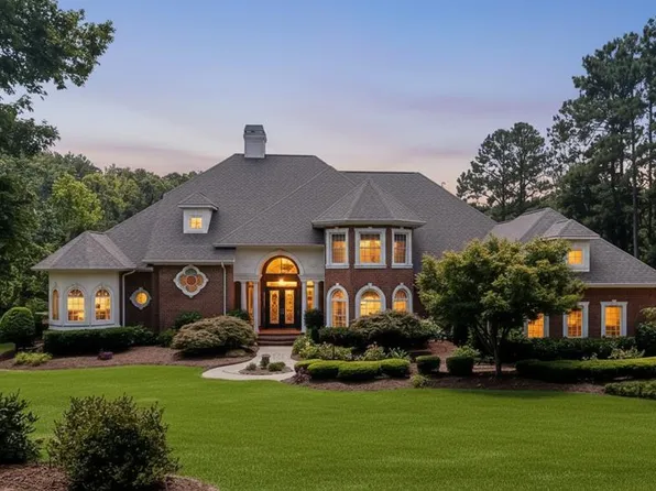 102 Erica Pl, Greenwood, SC 29649