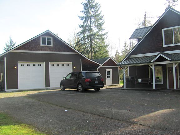 4th image of 2015 114th Ln SE
