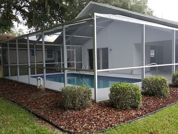 2nd image of 2714 N Canterbury Lake Dr