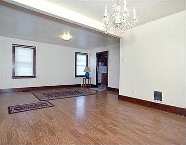 4th image of 319 Murray Ave