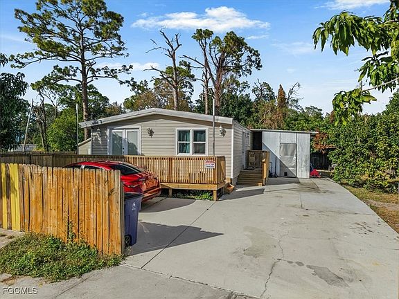 5th image of 1978 Laurel Ln