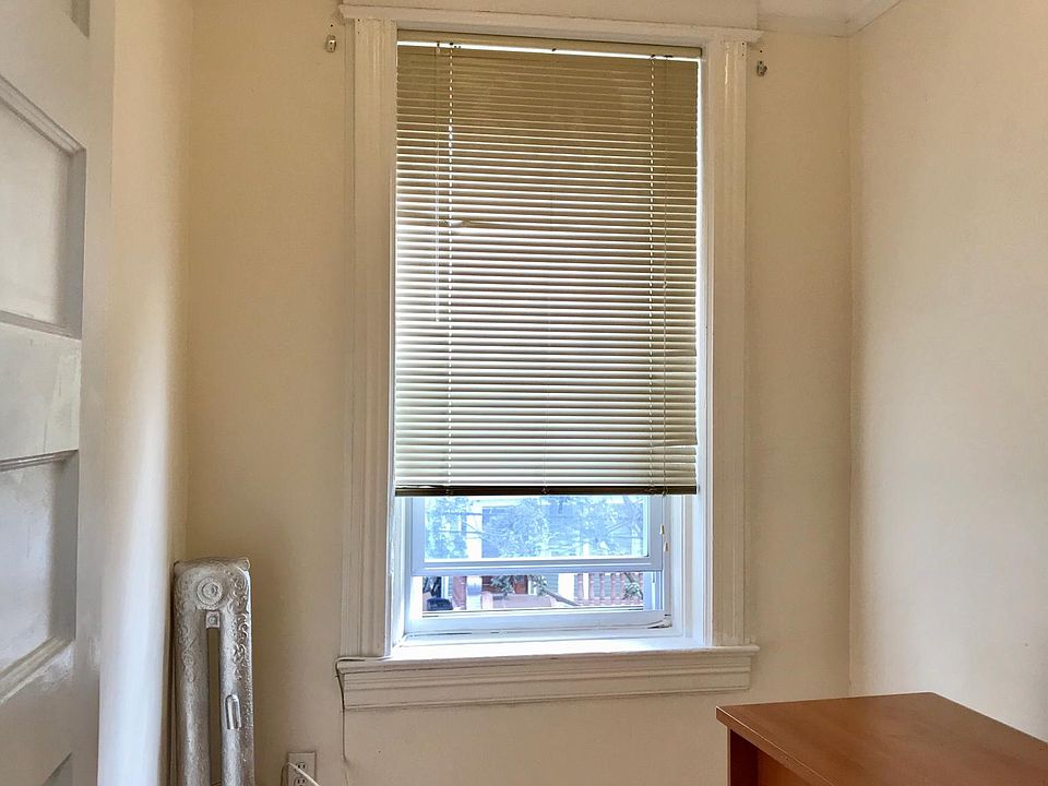 1st image of 3218 106th St