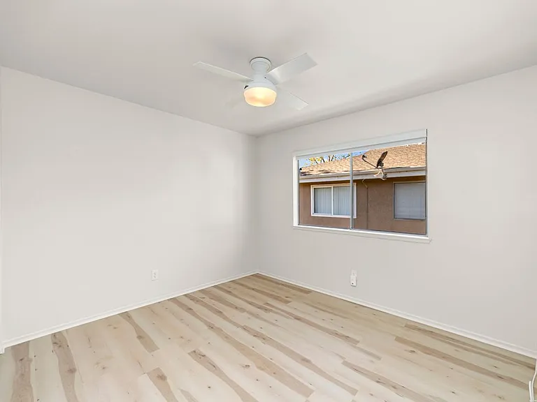 2438 Pepper St — Photo 17
