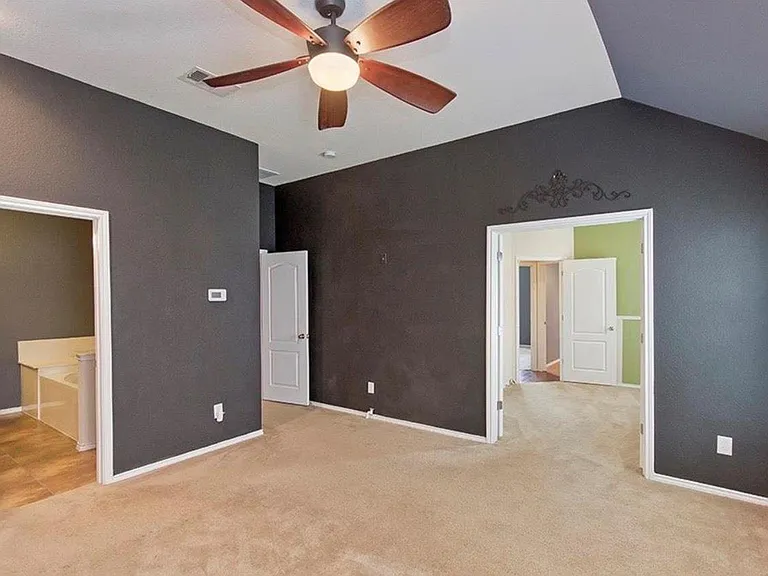 1052 Hot Spring Valley — Photo 16