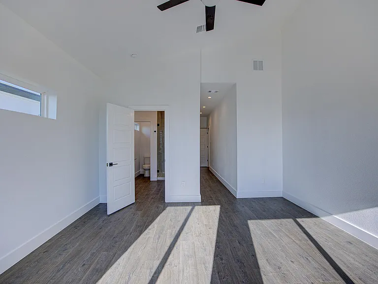 20507 Bonanza St #A — Photo 40