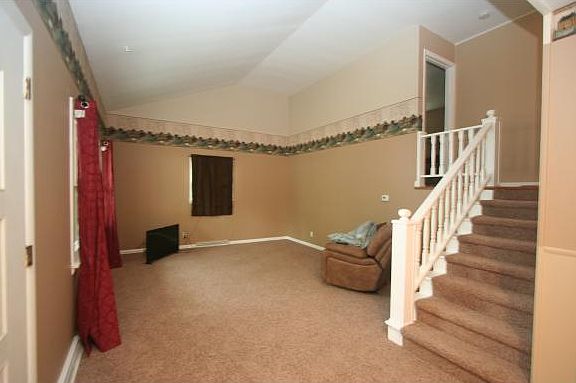 4th image of 1015 N Walnut St