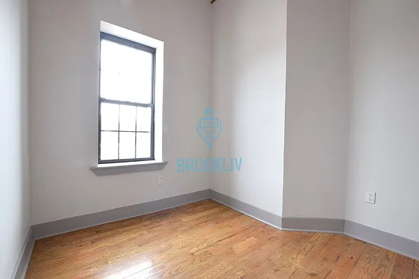 Rented by null | media 10