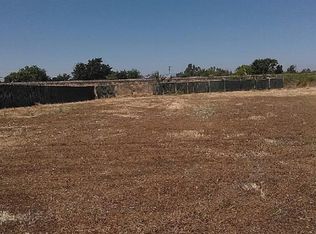 5595 Chestnut Rd, Olivehurst, CA 95961