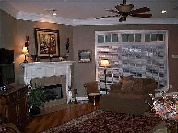 3rd image of 8900 Rolling Hills Dr