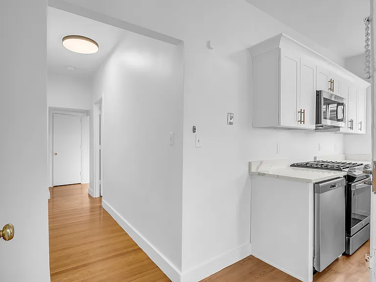52 Bonair St #6 — Photo 13
