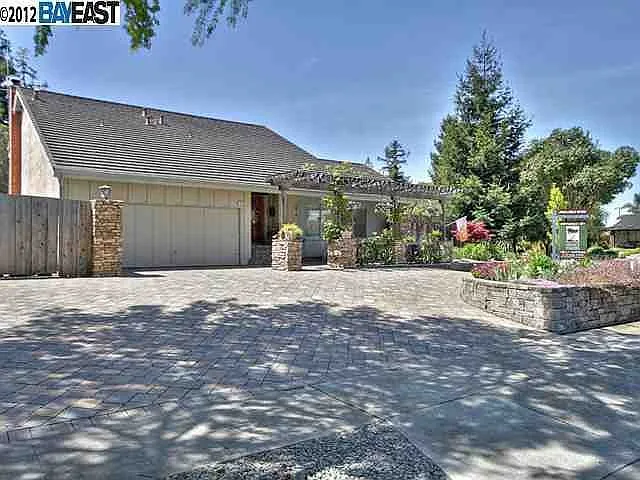 35611 Sheridan Ct photo 1