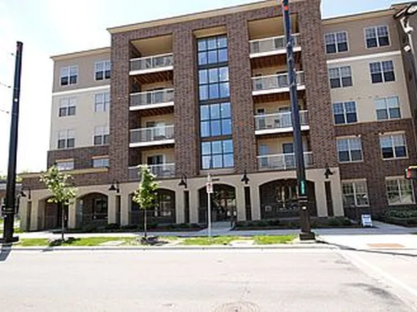 2900 University Ave SE APT 204, Minneapolis, MN 55414