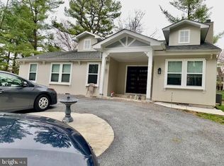 17616 Garrett Dr, Gaithersburg, MD 20878