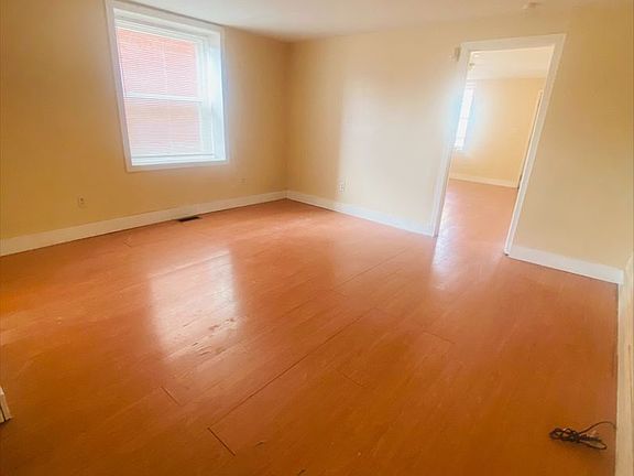 2nd image of 3008 Osage St
