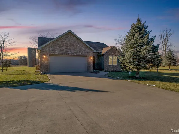 6190 Morrish Rd, Swartz Creek, MI 48473