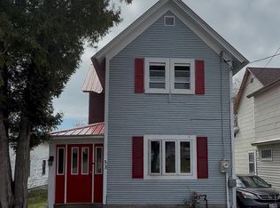 53 Bouck St, Dannemora, NY 12929
