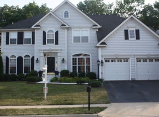 8732 Lords View Loop, Gainesville, VA 20155